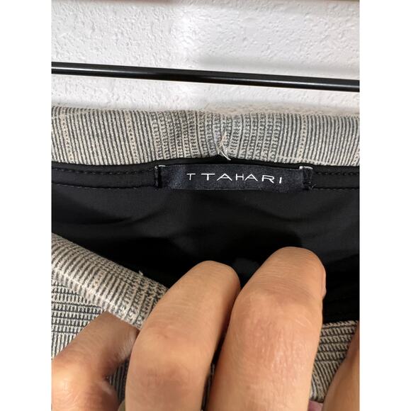 T Tahari Faux Leather Plaid Pants Size M Stretch Pull-On Brown Slim Fit - Picture 3 of 9